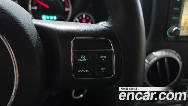 Jeep Wrangler (JK) 2.8 Diesel Sahara 4Door 2012 — фото 16