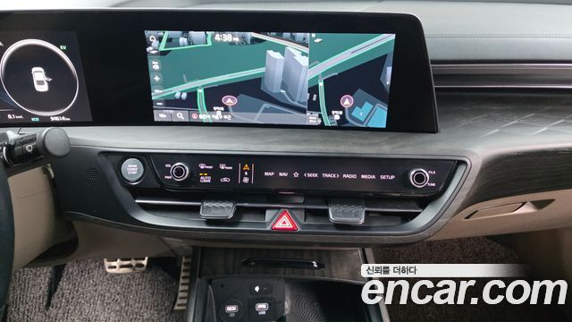 Kia K8 Hybrid Signature 2022 — фото 13