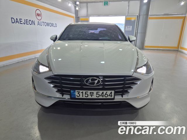 Hyundai Sonata (DN8) 2.0 LPG(rental car) Smart