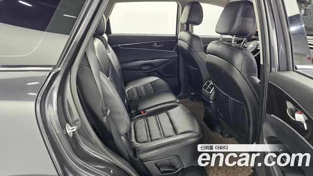 Kia Sorento Diesel 2.0 2WD Prestige 2017 — фото 26