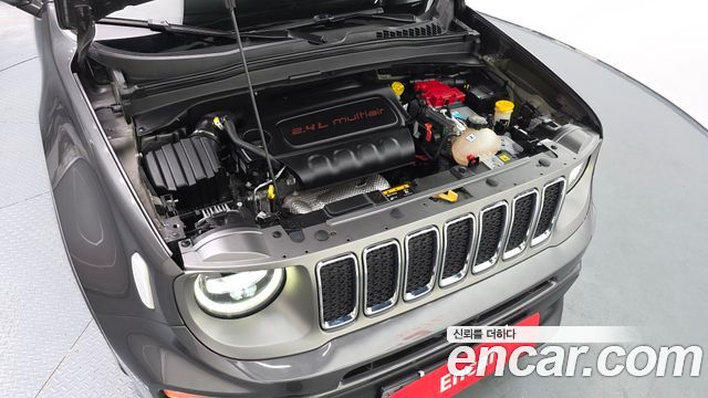 Jeep Renegade 2.4 Limited 2020 — фото 6