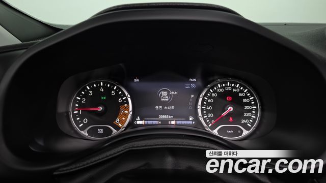Jeep Renegade 2.4 Limited 2020 — фото 8