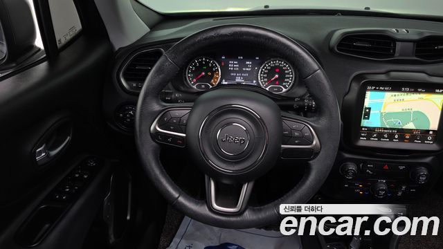 Jeep Renegade 2.4 Limited 2020 — фото 13
