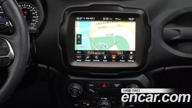 Jeep Renegade 2.4 Limited 2020 — фото 14