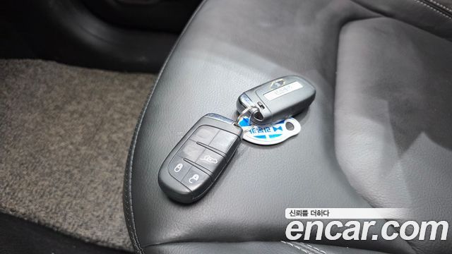 Jeep Renegade 2.4 Limited 2020 — фото 27
