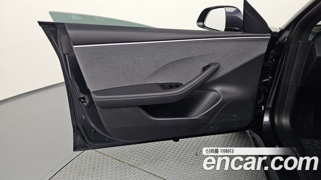 Tesla Model 3 Standard RWD 2027 — фото 24