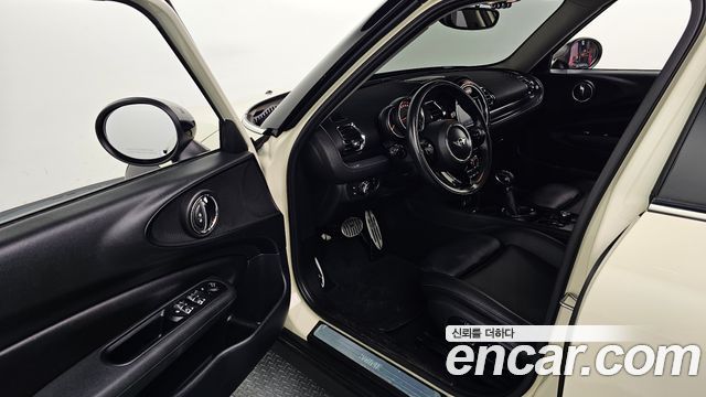 MINI Cooper Clubman Standard 2nd 2018 — фото 10