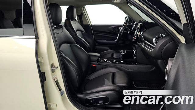 MINI Cooper Clubman Standard 2nd 2018 — фото 15