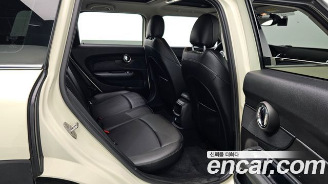 MINI Cooper Clubman Standard 2nd 2018 — фото 16