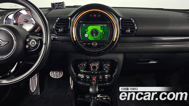 MINI Cooper Clubman Standard 2nd 2018 — фото 18
