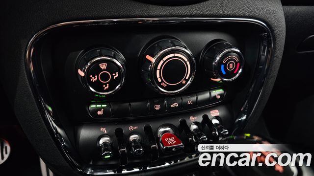 MINI Cooper Clubman Standard 2nd 2018 — фото 21