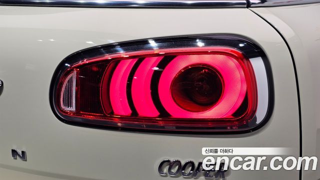 MINI Cooper Clubman Standard 2nd 2018 — фото 29