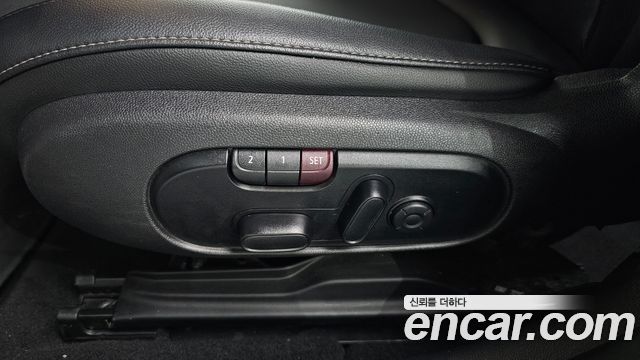 MINI Cooper Clubman Standard 2nd 2018 — фото 35