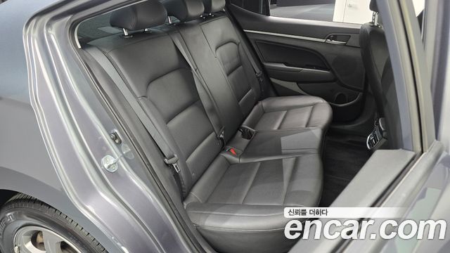 Hyundai Avante (AD) 1.6 GDI Smart 2017 — фото 11