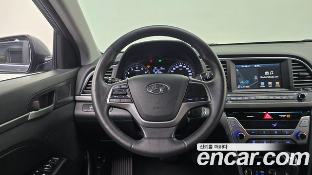 Hyundai Avante (AD) 1.6 GDI Smart 2017 — фото 13
