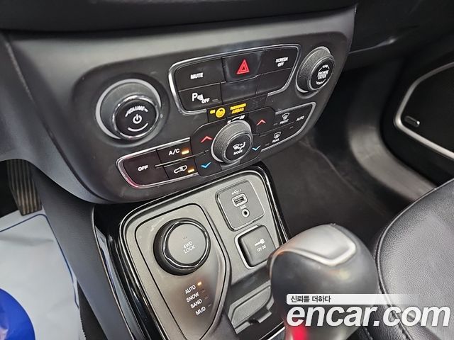 Jeep Compass (II) 2.4 Limitied AWD 2019 — фото 10