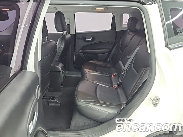 Jeep Compass (II) 2.4 Limitied AWD 2019 — фото 16