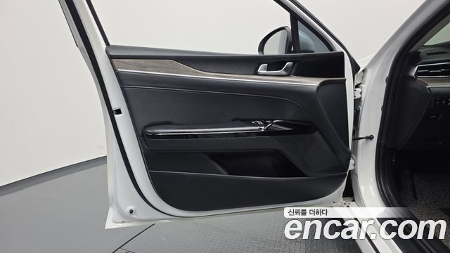 Kia K5 (III) 2.0 Noblesse 2020 — фото 24