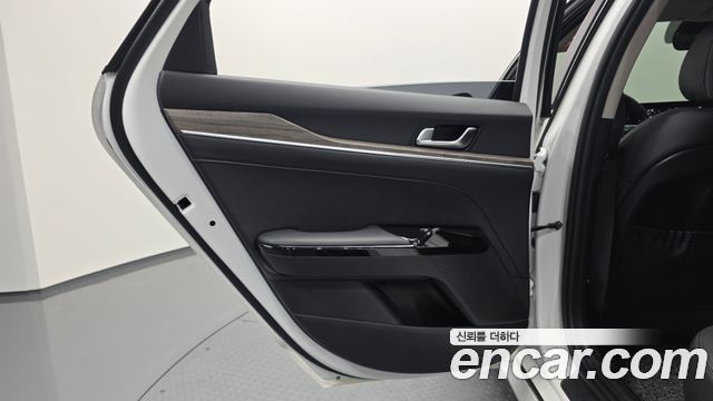 Kia K5 (III) 2.0 Noblesse 2020 — фото 25