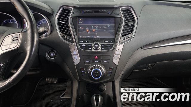 Hyundai Santa Fe (DM) Diesel(e-VGT) 2.0 2WD Premium 2013 — фото 15
