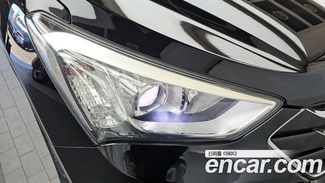 Hyundai Santa Fe (DM) Diesel(e-VGT) 2.0 2WD Premium 2013 — фото 22