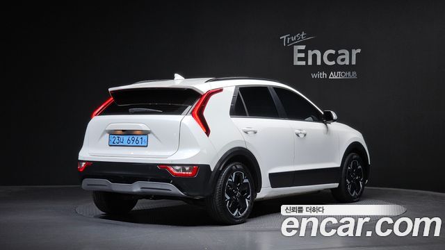 Kia Niro EV Air 2023 — фото 2