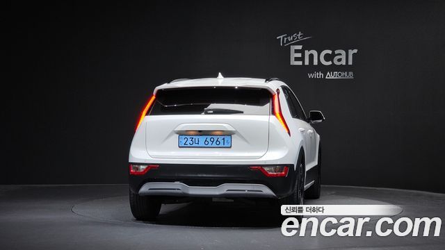 Kia Niro EV Air 2023 — фото 4