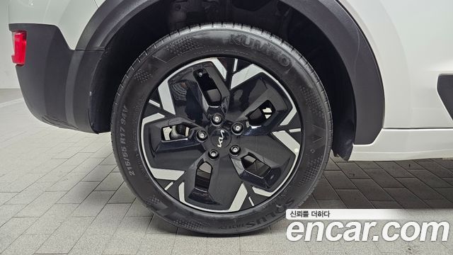 Kia Niro EV Air 2023 — фото 5