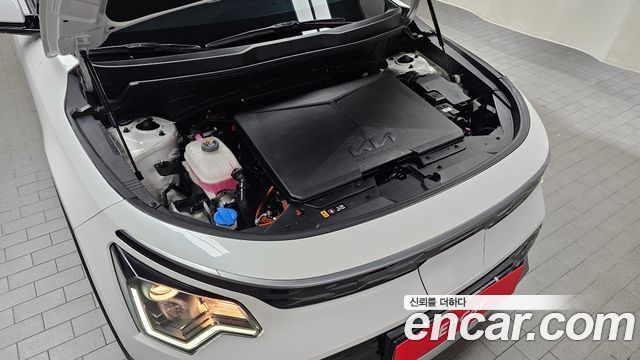 Kia Niro EV Air 2023 — фото 6
