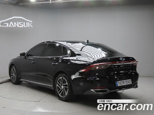 Hyundai Grandeur (IG) 2.5 Premium Choice 2021 — фото 2