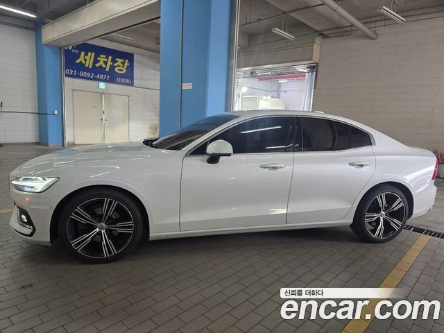 Volvo S60 (III) B5 Inscription 2022 — фото 3