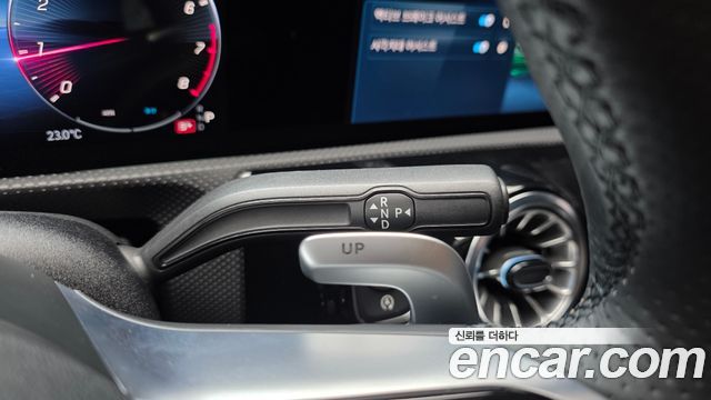 Mercedes-Benz A-Class (W177) AMG A35 4MATIC Sedan 2024 — фото 9