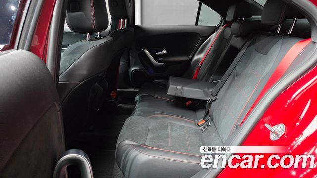 Mercedes-Benz A-Class (W177) AMG A35 4MATIC Sedan 2024 — фото 11