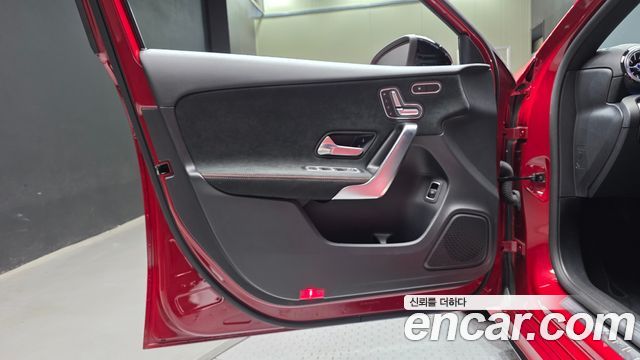 Mercedes-Benz A-Class (W177) AMG A35 4MATIC Sedan 2024 — фото 24