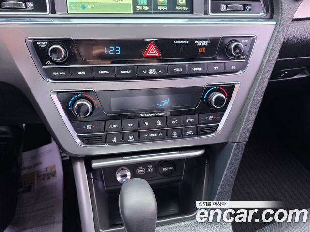 Hyundai Sonata (LF) 2.0 Turbo Exclusive 2017 — фото 18