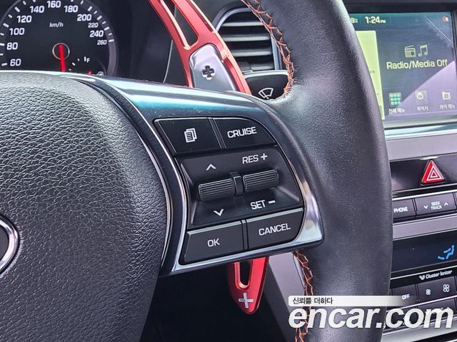 Hyundai Sonata (LF) 2.0 Turbo Exclusive 2017 — фото 24