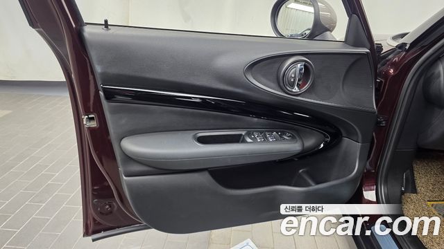 MINI Cooper D Clubman High 2nd 2019 — фото 24
