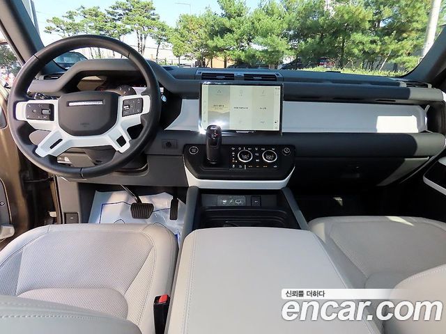Land Rover Defender (L663) 110 D300 HSE 2023 — фото 7