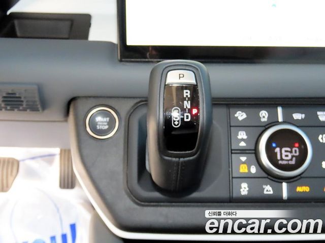 Land Rover Defender (L663) 110 D300 HSE 2023 — фото 9