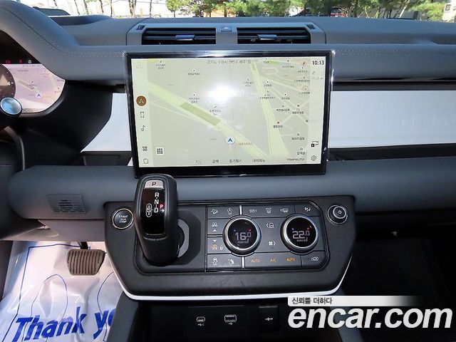 Land Rover Defender (L663) 110 D300 HSE 2023 — фото 20