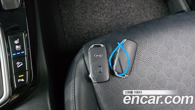 Kia Seltos Gasoline 1.6 Turbo 2WD Prestige 2020 — фото 17