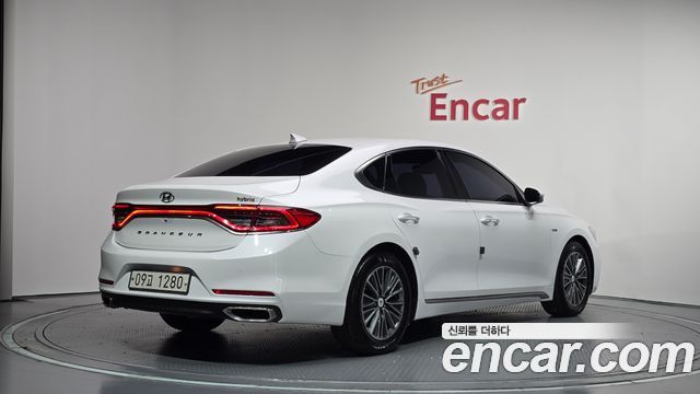 Hyundai Grandeur Hybrid (IG) Exclusive 2018 — фото 2