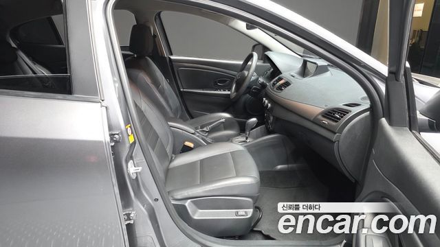 Renault Korea SM3 Neo SE 2018 — фото 11