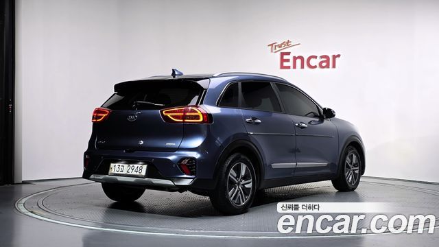 Kia Niro 1.6 HEV Noblesse Special 2020 — фото 2