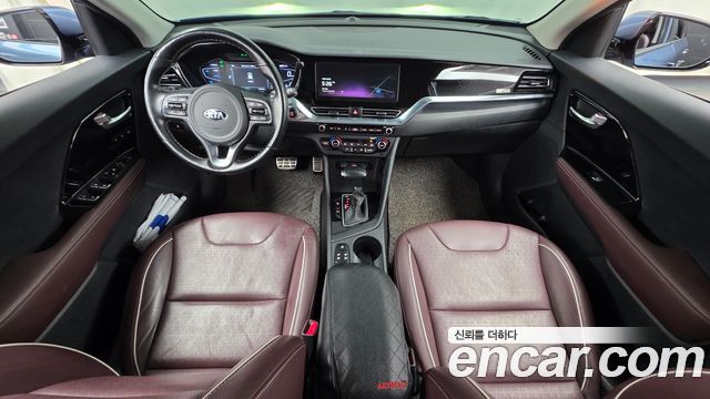 Kia Niro 1.6 HEV Noblesse Special 2020 — фото 7