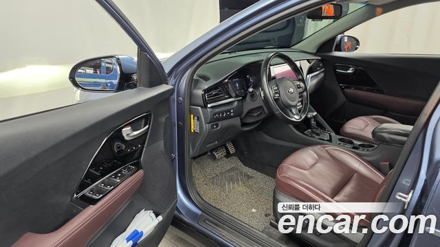 Kia Niro 1.6 HEV Noblesse Special 2020 — фото 10