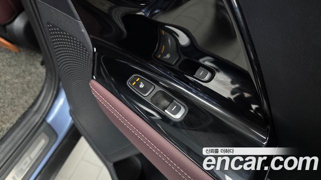 Kia Niro 1.6 HEV Noblesse Special 2020 — фото 19