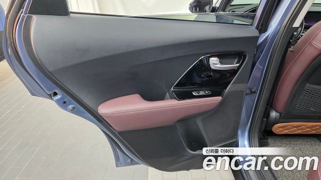 Kia Niro 1.6 HEV Noblesse Special 2020 — фото 25