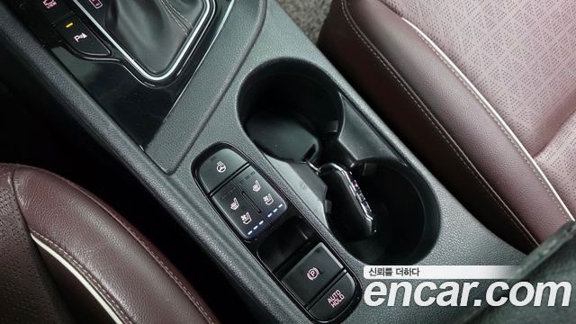 Kia Niro 1.6 HEV Noblesse Special 2020 — фото 29