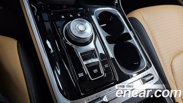 Kia Carnival (IV) Gasoline 9-Seater Noblesse 2023 — фото 9